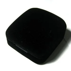 Caixinha de veludo para anéis