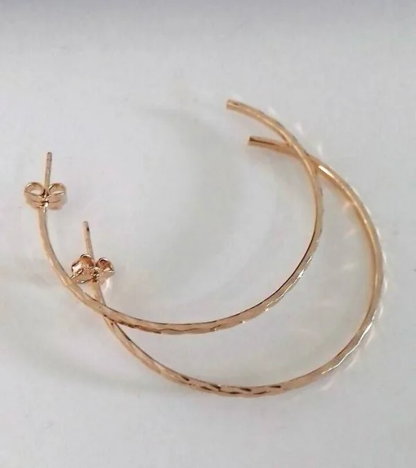 Brinco Rommanel meia argola detalhes diamantados, 3,7 cm diâmetro - Cód 524199 - Imagem 3