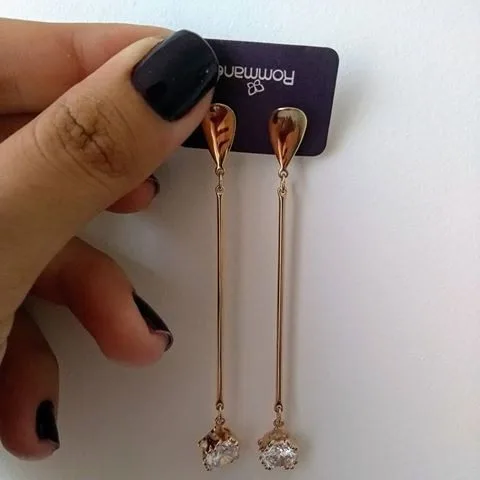 Brinco Rommanel formato palito com base gota com zircônia, 8,5 cm - Cód 525200 - Imagem 3