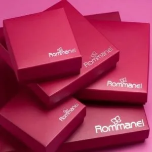 Caixinha de papelão Rommanel